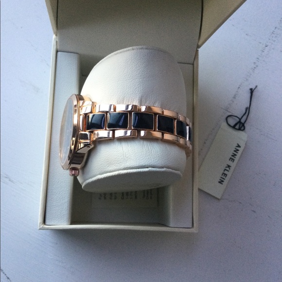 🔥🔥HOST PIC🔥🔥Anne Klein Women Watch - Picture 3 of 9